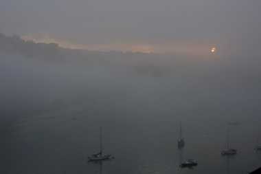 09 October 2021 - 07-49-25

------------
Sunrise over Kingswear through mist